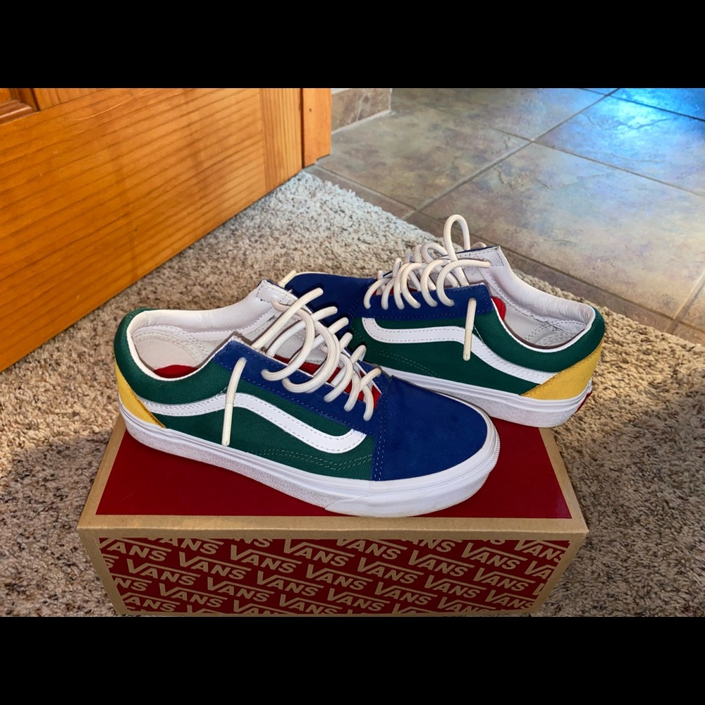 Old School Vans Yacht Club